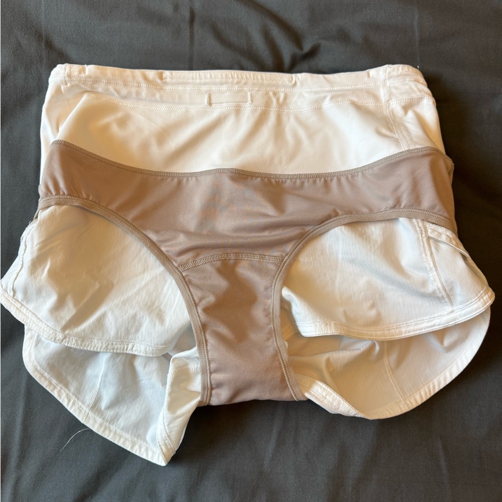 Lululemon Athletica White Athletic Shorts Lightweight Performance - Picture 3 of 5